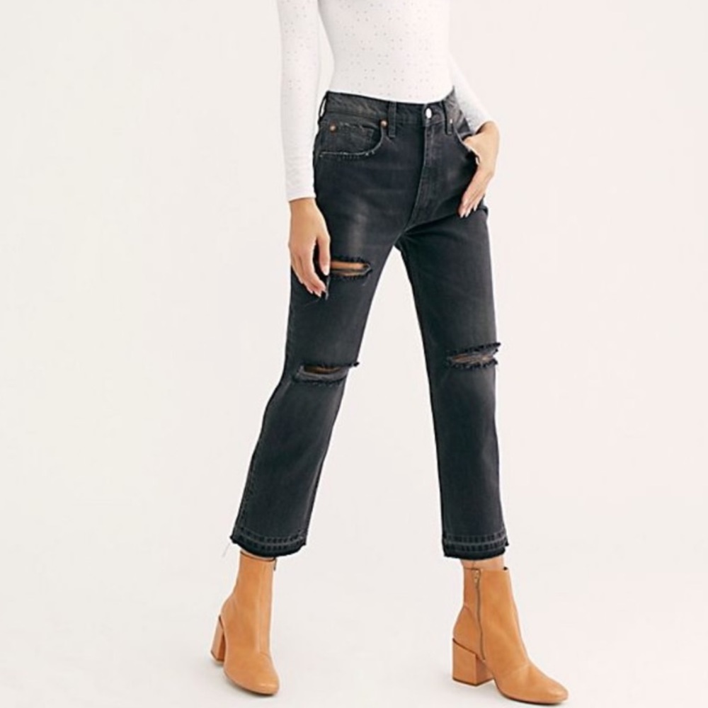 Free People Distressed High Rise Jeans - Picture 2 of 8